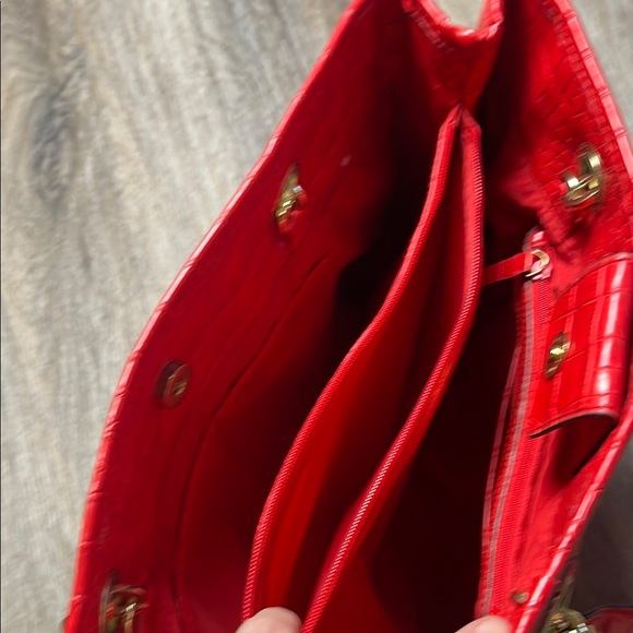 Liz Claiborne Red Crocodile-Embossed Purse/Tote Bag - Picture 5 of 12